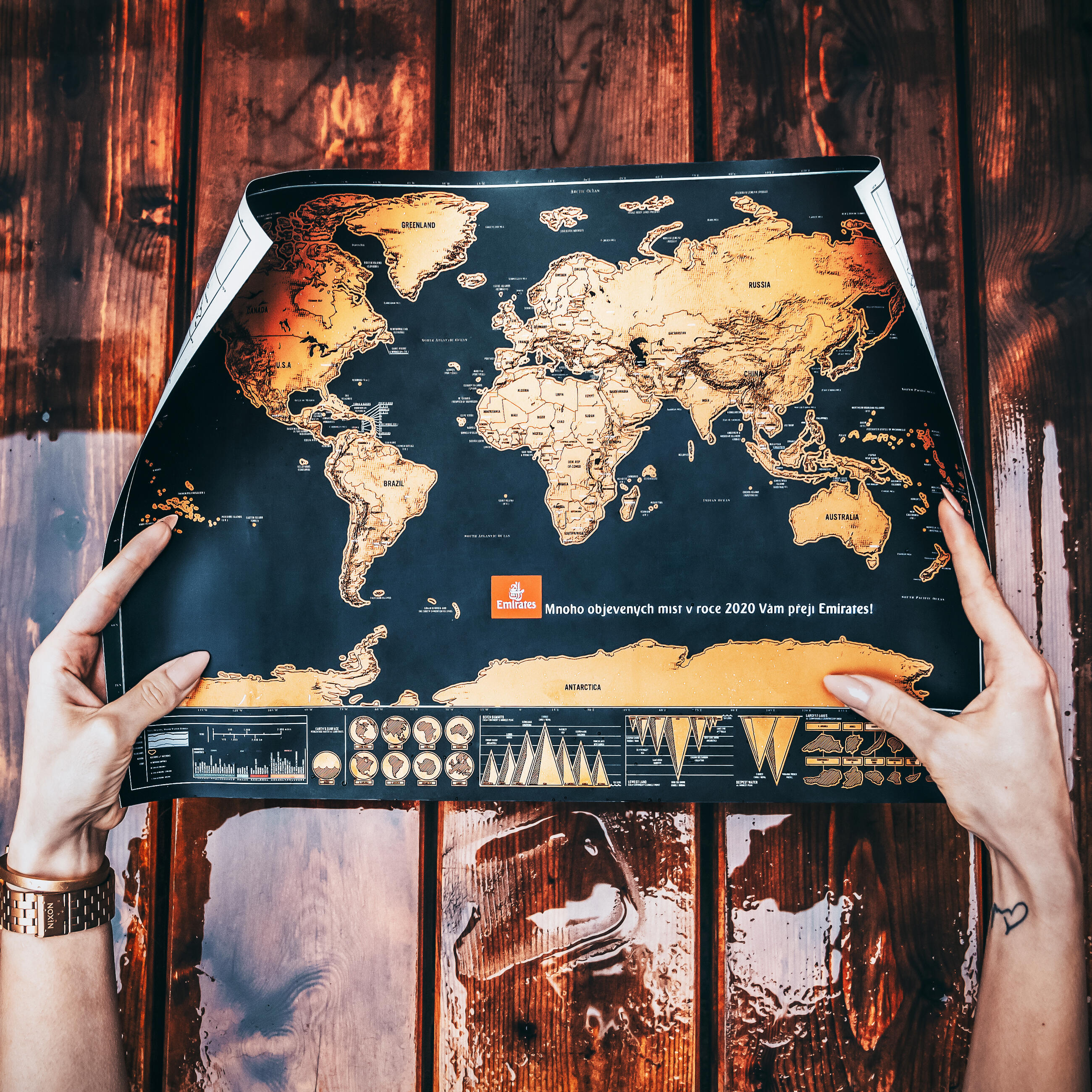 Stírací mapy pro Emirates Airlines