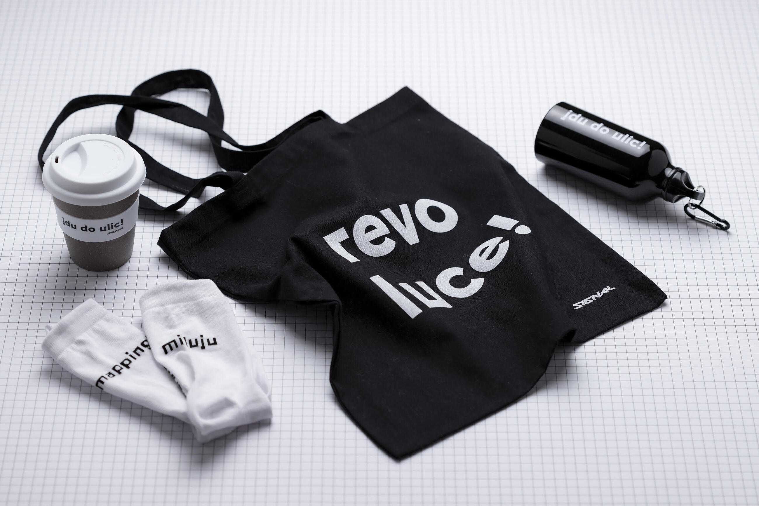 Merch pro Signal Festival