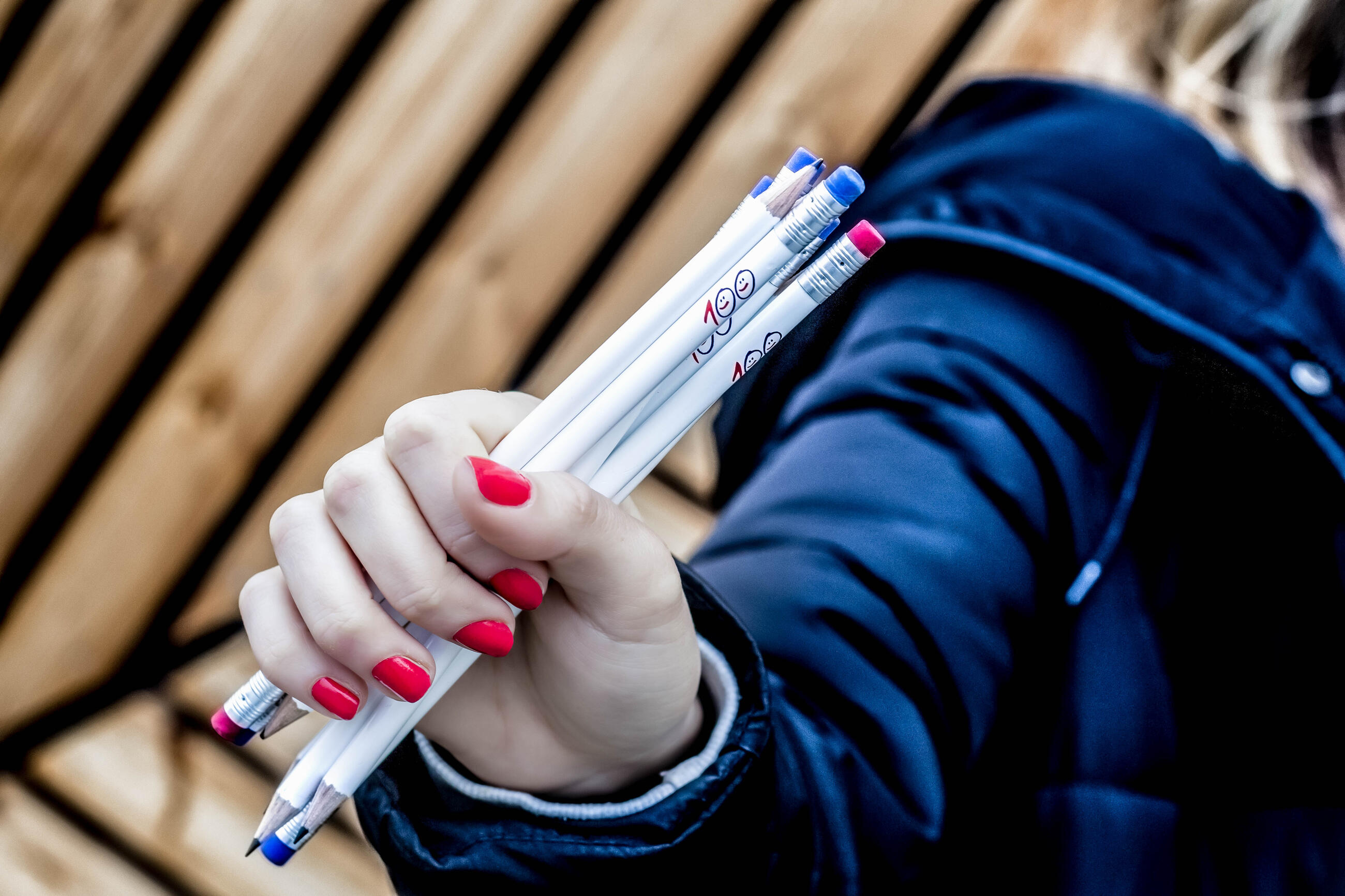 Obyčejné tužky s logem