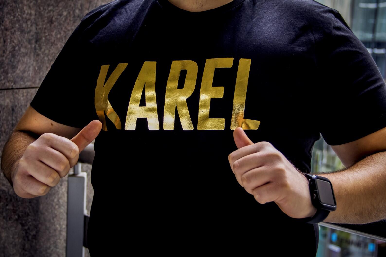 Merch k očekávanému dokumentu KAREL