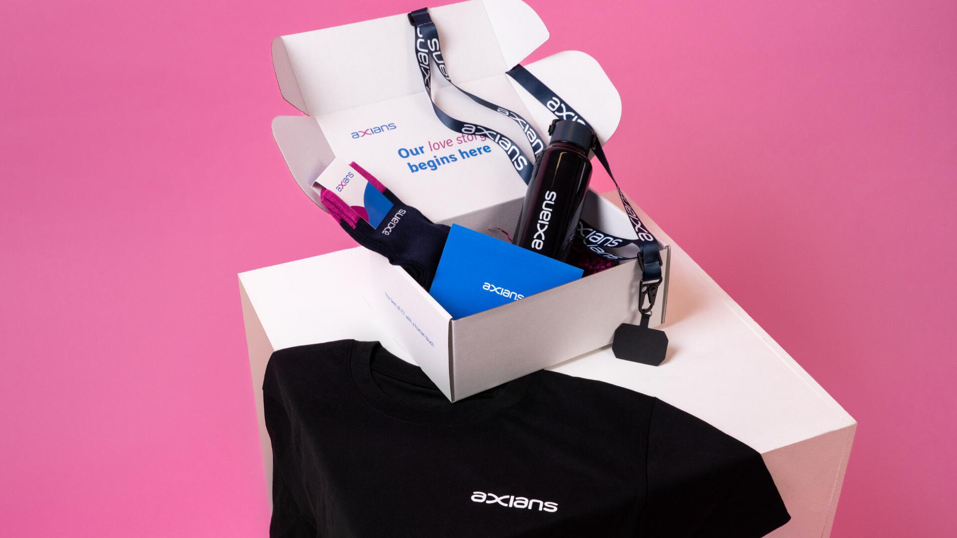 Co je to onboarding, proč je tak důležitý a jak při něm pomůže firemní merch?